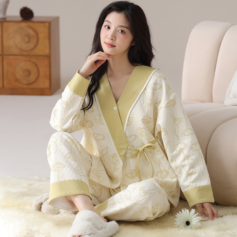 Maternity Pajamas for Postpartum and Prenatal Use, Nursing Wear during Pregnancy, Autumn and Winter Kimono Layered Thermal Winter Loungewear Set