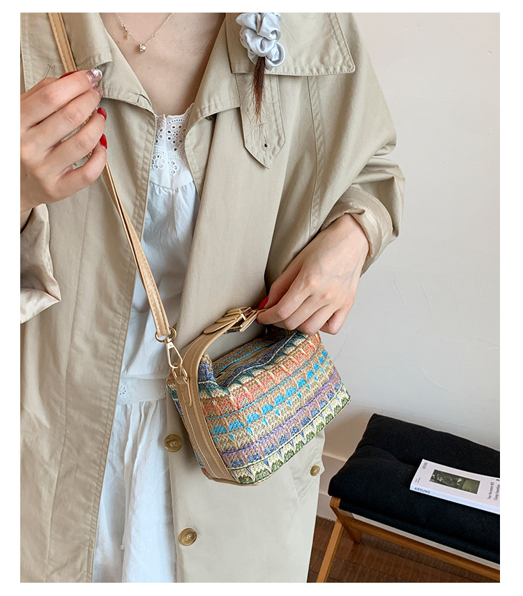 Straw Knitted Handbag Small Square Shoulder Bag With Clasp Casual Versatile Women's Luggage_voghion.com