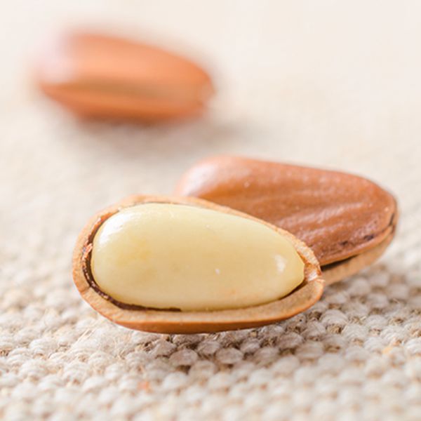 New special Northeast large pine nuts 500g bulk Northeast specialty hand-peeled open nut snacks roasted pine nuts wholesale