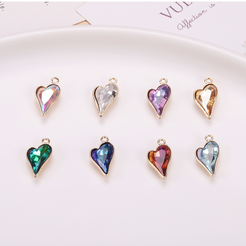 20 * 10mm Jewelry Making Size 10 PCS/Package 20 * 10mm Copper Zircon Heart Shape Pendant