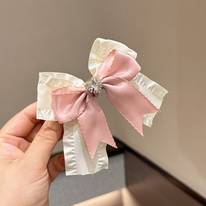 Заколка для волос с бантиком