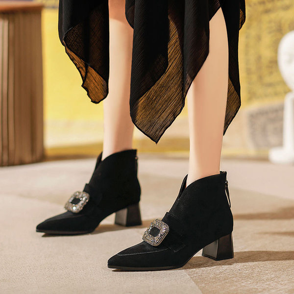 Retro low boots