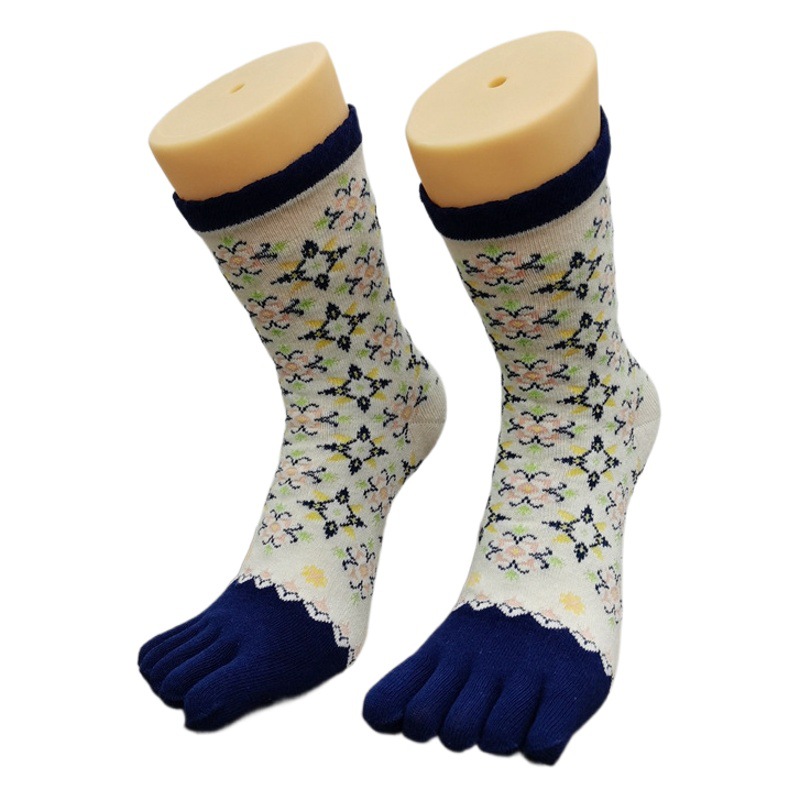 Plastic creative five-finger socks foot model black and white skin color five-toe socks model toe separation tube stocking feet