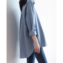 现货厂家批发 中长款蓝白条纹衬衫女新款宽松慵懒风显瘦叠穿 衬衣