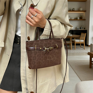 �¿�yŮб���Ҹ��С�����μ糱���͹ŚW���Ж|�L���ˏS�ҟ��N