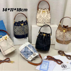 TBの新型のファッションバッグの古い花がいっぱい印刷されています。