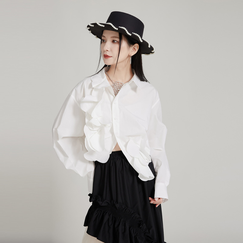 Zhongchuang Rizhen 2025 Early Autumn French Style Irregular Niche Three-Dimensional Floral Decoration Loose Long-Sleeve Shirt for Women