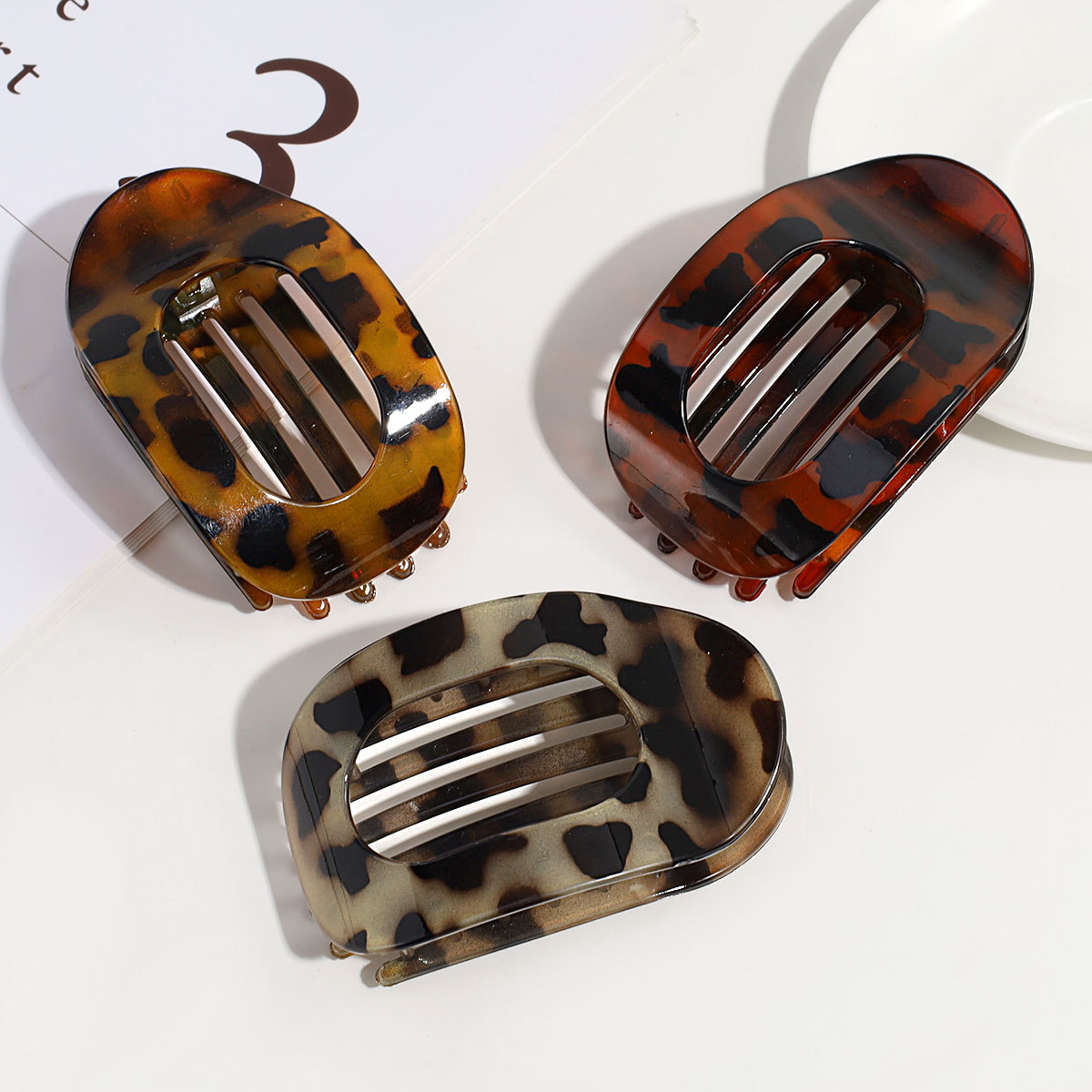 Resin Material Streetwear Women's Mouth Leopard Resin Hair Clip Hair Claws