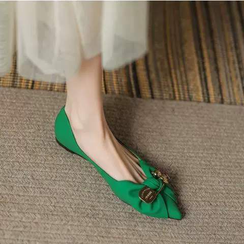 2023 новая обувь из воловьей кожи, женская обувь на низком каблуке с плоским острым бантом, металлическая пряжка, кремово-белый, розовый, универсальный