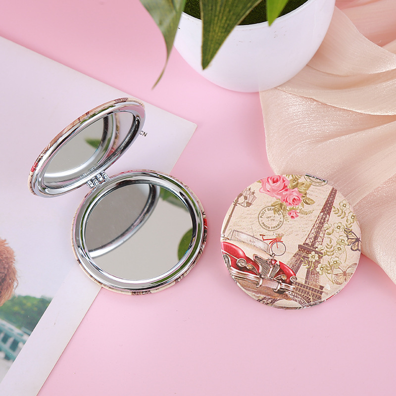 Lindo espejo pequeño Sanrio Kulomi espejo de maquillaje portátil de alto valor espejo de maquillaje portátil dormitorio de estudiantes espejo de maquillaje plegable