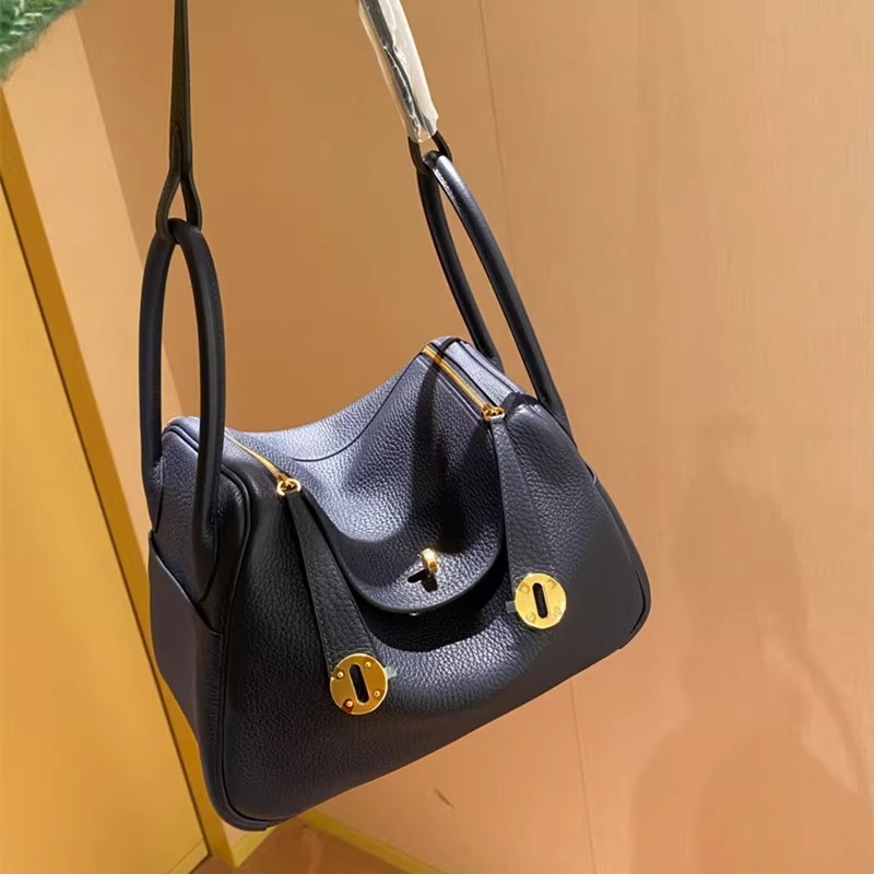 검은색 작은 사이즈 26cm 기본 금색 버클 은색 버클을 원한다는 메시지