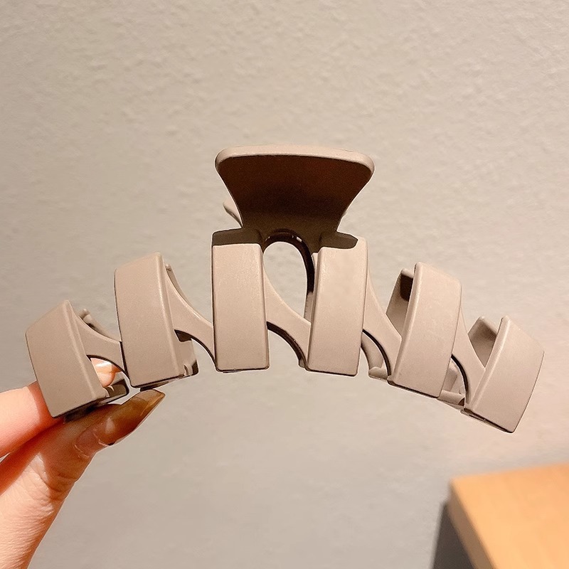 Clip de agarre de color café de alta calidad, horquilla grande, mujer 2024, nuevo estilo, volumen de cabello en la parte posterior de la cabeza, clip de tiburón, tocado, horquilla