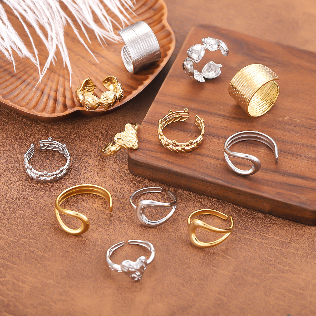 Simple Mature Men's Ring In Hypoallergenic Titanium Steel_voghion.com