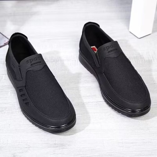 2024 New Old Beijing Cloth Shoes Breathable Men's Shoes Soft Sole Non-Slip Dad Shoes Large Size Men's Shoes Casual Canvas Shoes