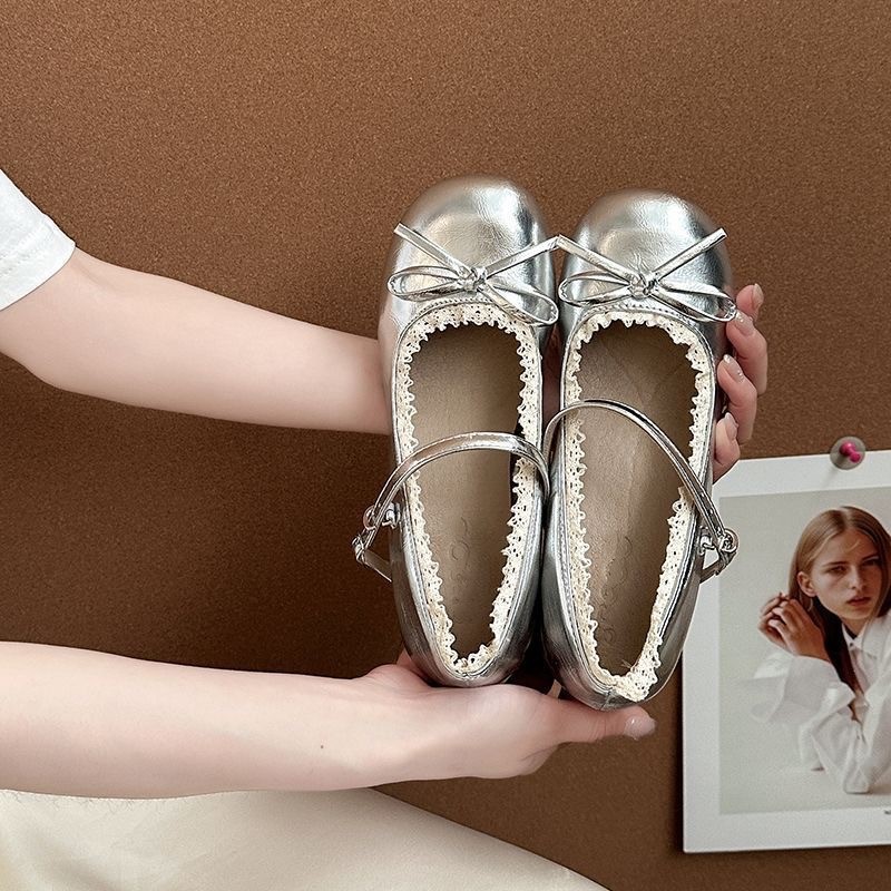 Arco de alta sensación temperamento ballet zapatos de cuero 2026 nuevo borde de encaje de verano aumento de la tendencia de zapatos marizhen