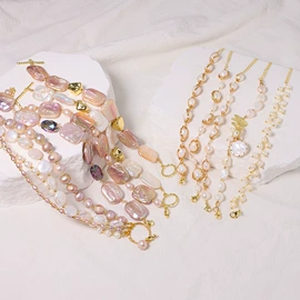 项链;耳钉;手链