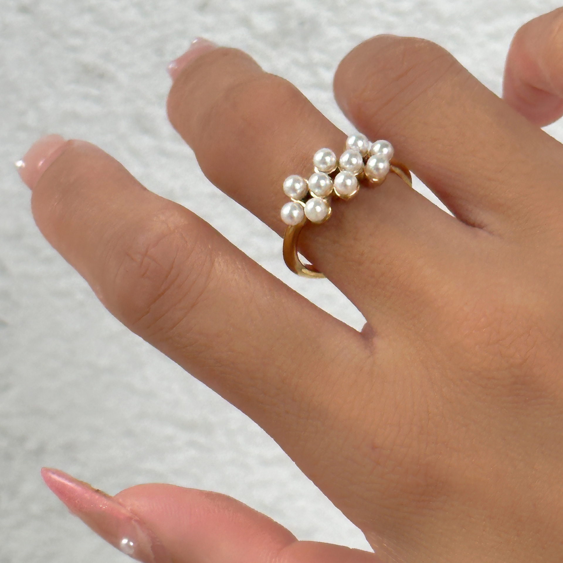 Simple Style Classic Style Round Titanium Steel Inlay Pearl Rings display picture 5