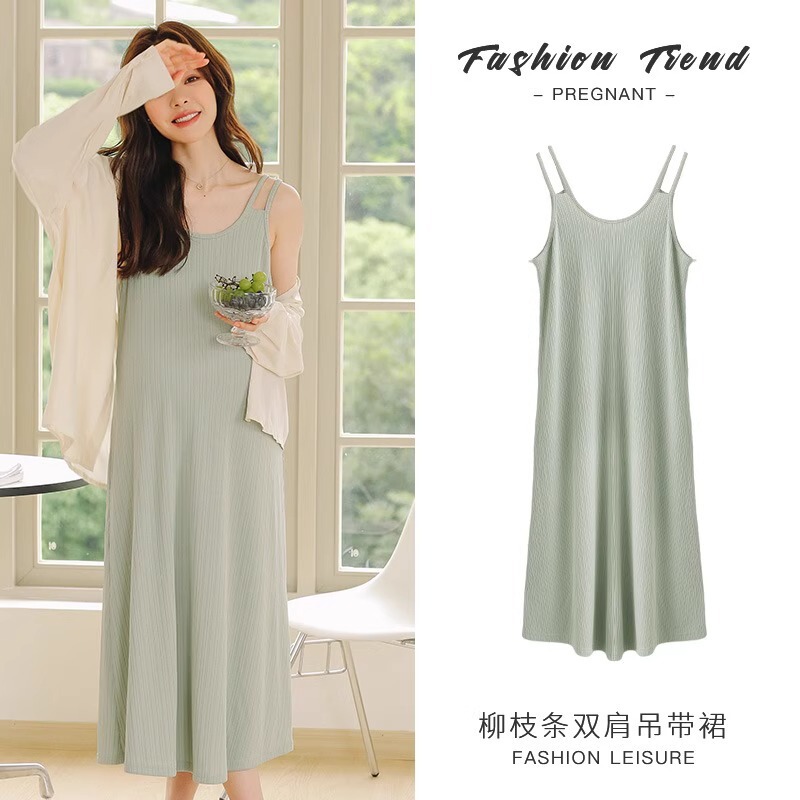 High-End Maternity Dress, Spring and Summer Thin Inner Shoulder Suspender Skirt, Comfortable, Breathable and Non-Stretching Maternity Dress
