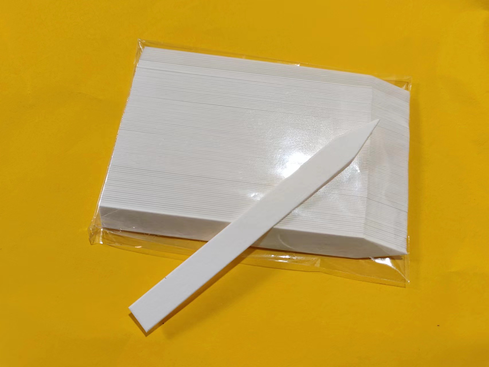 03ba25ab5e5e5a9e21d695bbf9ffd7