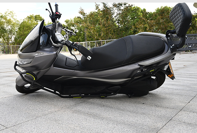 Suitable for Haojue Uhr150 Protective Bars, Front and Rear Exhaust Pipes, Bumper, Motorcycle Body Protection, Anti-Collision