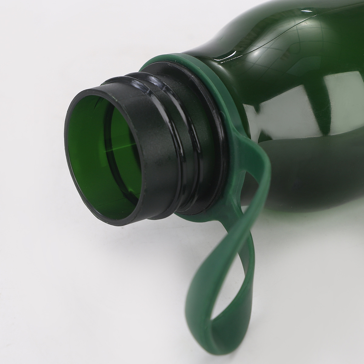 Explosión de nuevos productos de acero inoxidable taza de plástico transparente botella de agua deportiva de moda creativa con cuerda taza de agua portátil al por mayor