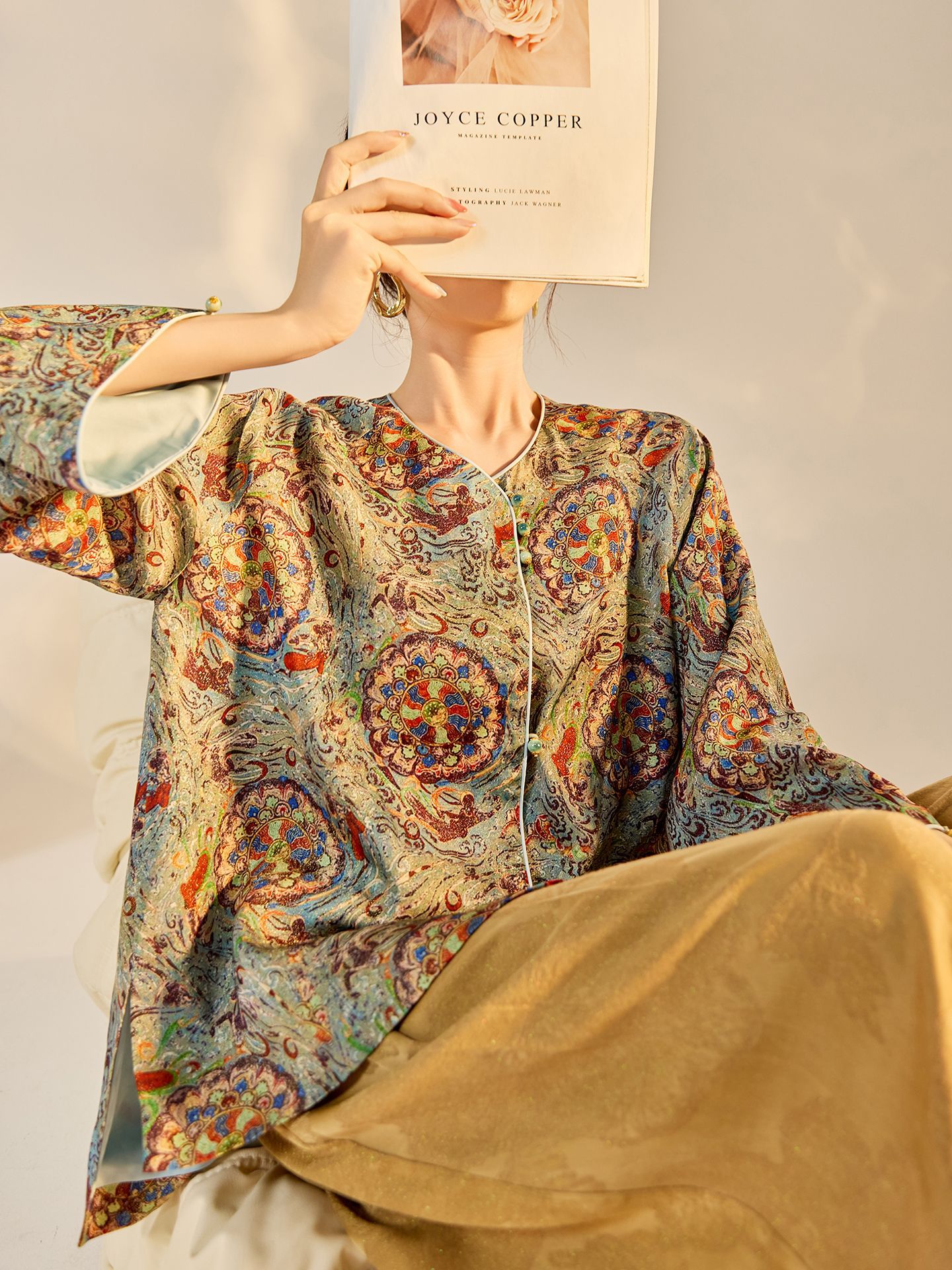Áo khoác nữ phong cách Trung Hoa mới, cổ chéo, in thêu chỉ vàng, chất rayon cao cấp N8042 — màu xanh nhạt