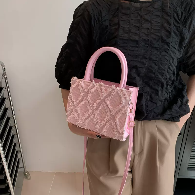 大容量托特包包女2023新款手提包小众洋气感菱格通勤单肩斜挎包潮
