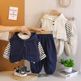 Children's Spring and Autumn Suit 2025 New Handsome Boy Handsome 0--5 Years Old Hooded Striped Workwear Vest Three-Piece Set
