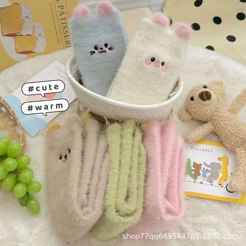 3D cartoon white baby seal plush socks for women, mid-calf, warm for winter, home floor socks, ins-style slouch socks
