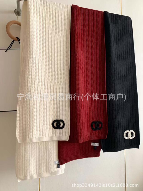 正确版本长双面仿羊绒围巾女山茶花秋冬字母披肩加大保暖加厚黑灰|undefined