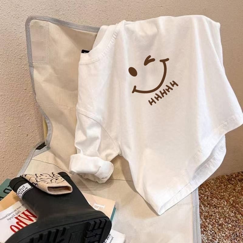 Stylish new white long-sleeved T-shirt for children in spring and autumn, suitable for girls and boys.
