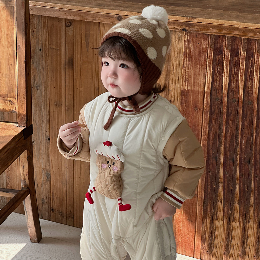 2024 nuevo invierno bebé coreano de dibujos animados lindo maní grueso cálido y cómodo abrigo de algodón de una pieza para bebé suave