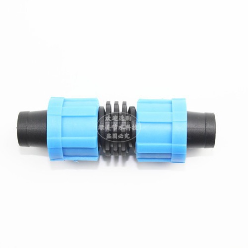 Φ 16mm riego por goteo con fijación de bloqueo directamente a través de la tierra de cultivo tipo parche inserto tipo laberinto con accesorios de tubería de riego por goteo image 5