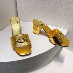 2026���䴺���¿���Ƥ��ɫ���ٿ۷��^Ůʿ�ָ���Ьchunky heels