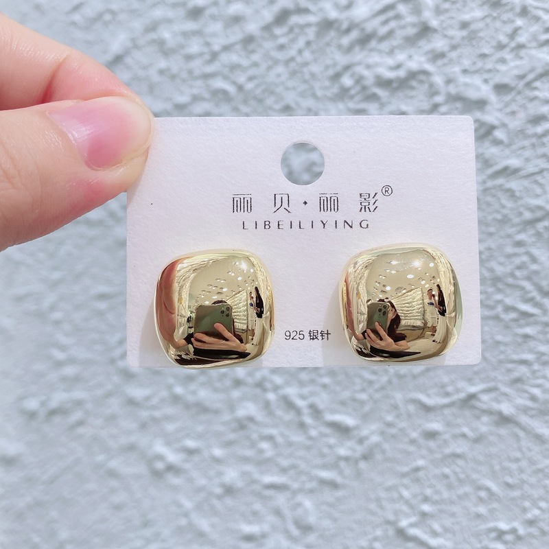 Liyin/Libeliying S925 シルバー針 C タイプイヤリングハイエンドファッション個性ニッチイヤリング女性のためのヨーロッパとアメリカの INS|undefined