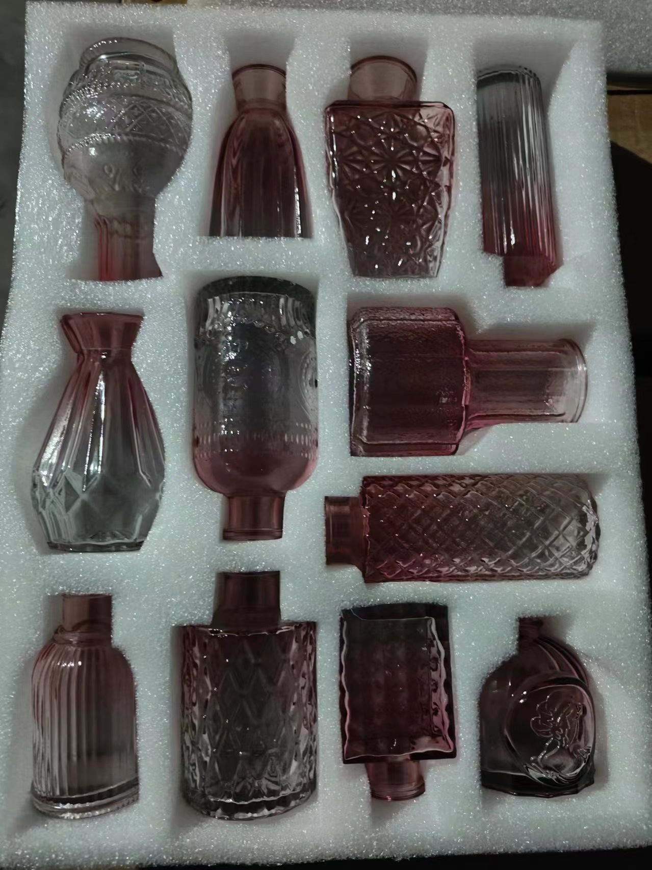 Conjunto de jarrón de vidrio transfronterizo en relieve pequeño transparente hidropónico flores sala de estar mesa comercio exterior decoración de vidrio adorno