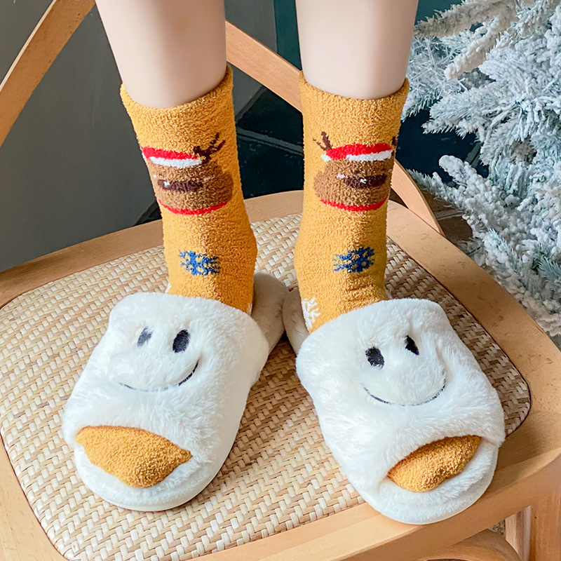 Calcetines de Navidad otoño e invierno nuevo mediados de la pantorrilla recta árbol de Navidad calcetines de terciopelo bilateral dulce damas piso de casa calcetines de Navidad