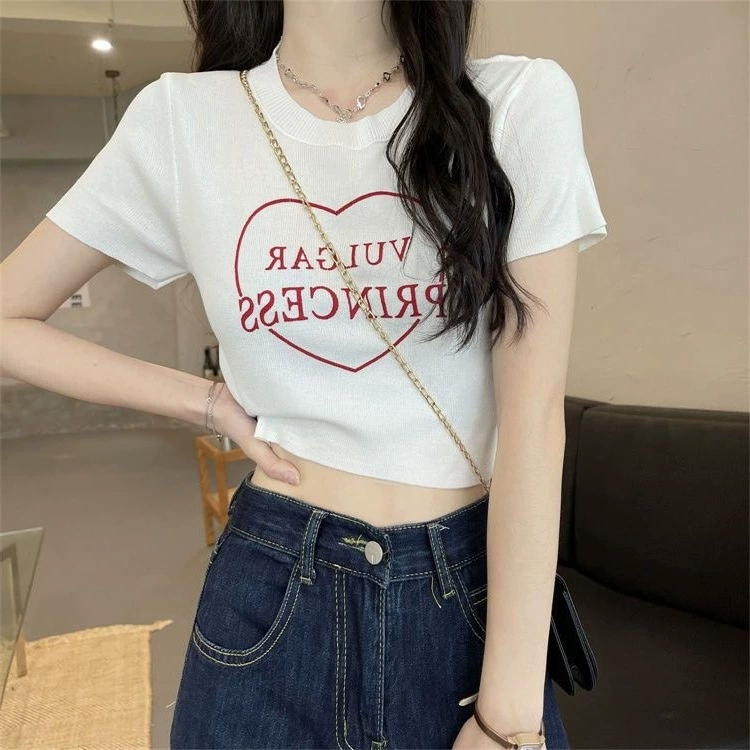 Американский короткий топ с правым плечом, вязаный, лето 2025, новый, облегающий, модный, с короткими рукавами