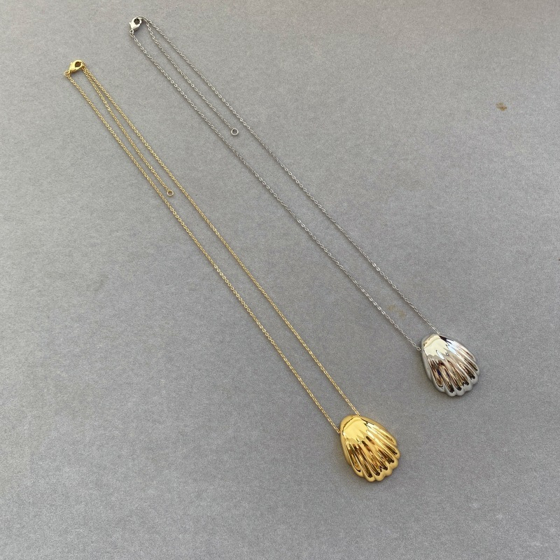 En línea celebridad Uni con el mismo diseño de collar de concha nicho ethos cadena de camiseta larga colgante coreano suéter cadena