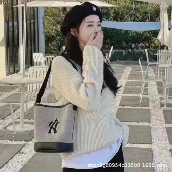 Korean New Mlb Classic Letter Embroidered Canvas Bucket Bag Ny Retro Casual Large-Capacity Crossbody Shoulder Bag