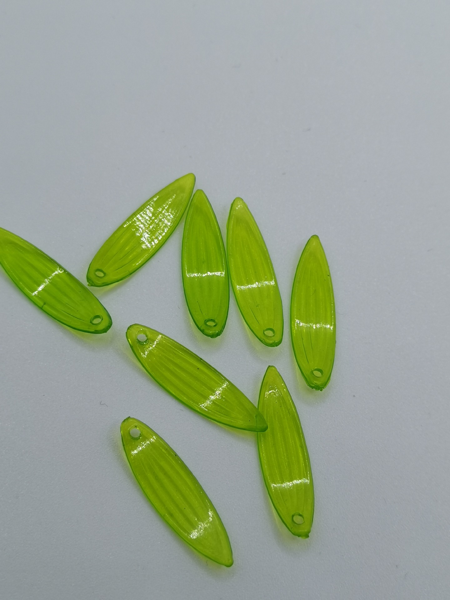 TikTok Pequeño Libro Rojo mismo diyLED noche Luz Accesorios para el cabello pendientes de la horquilla Hoja de acrílico Termocontraíble flor tulipán brote