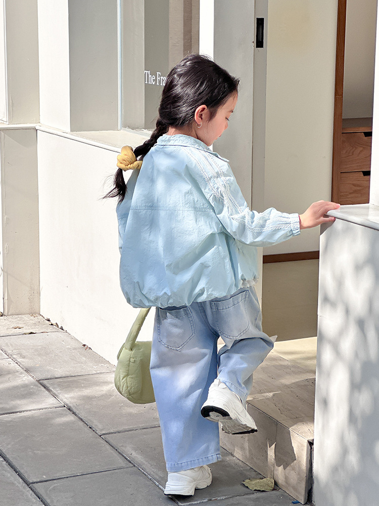 [En stock] Chaqueta de protección solar para niñas 2025 verano nuevo estilo chaqueta de costura de cuello alto para niños ropa de piel fresca image 4