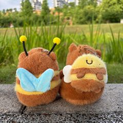 新しいカピバラペンダントカピバラぬいぐるみキーホルダー布人形小さなカピバラトレンディなおもちゃ人形