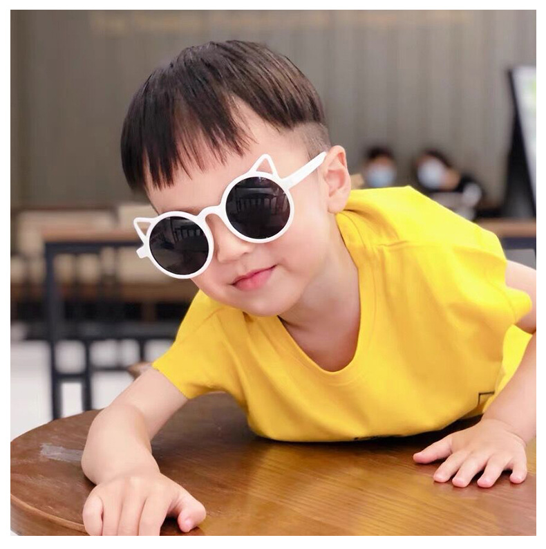 Cute Solid Color Cat Eye Full Frame Kids Sunglasses display picture 1