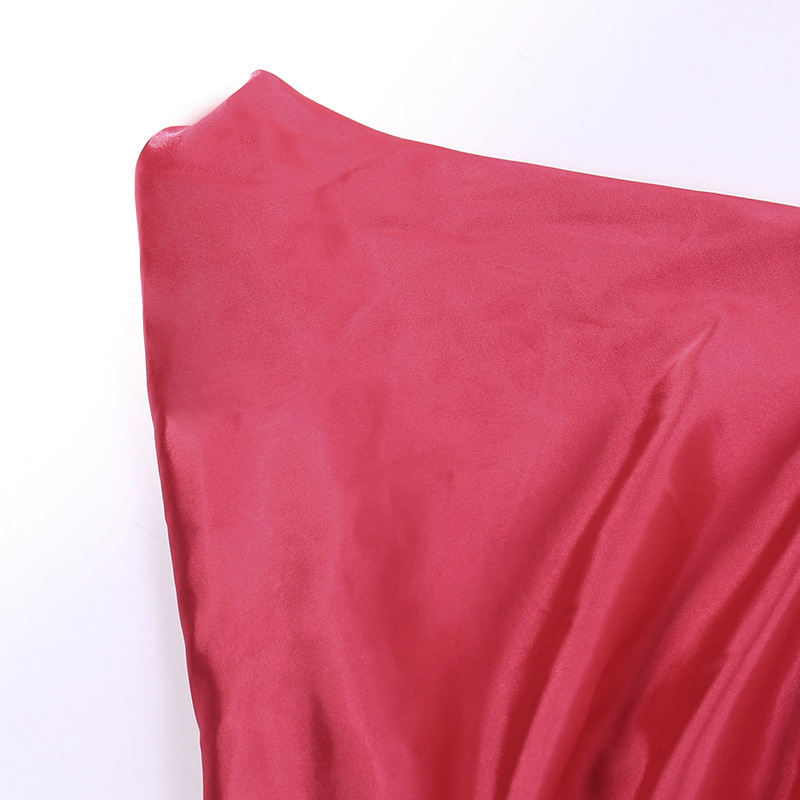 Elegante dames satijnen maxi jurk met split en plooien_voghion.com