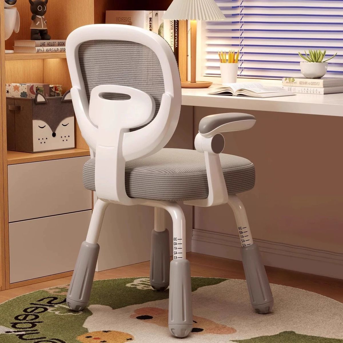 Primary School Students' Writing Chair, Home-Use Adjustable Height Stool for Homework, Comfortable for Long Sitting, Children's Study Chair