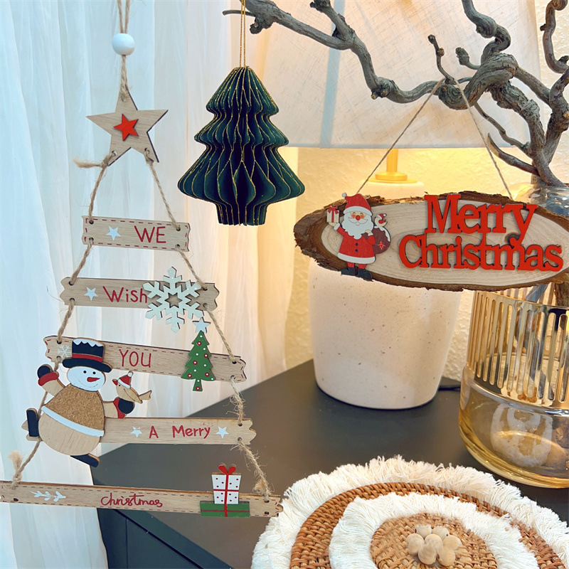Decoraciones de Navidad anciano muñeco de nieve escalera de madera árbol de Navidad colgar decoraciones de letras inglesas puertas colgantes diseño de ventanas