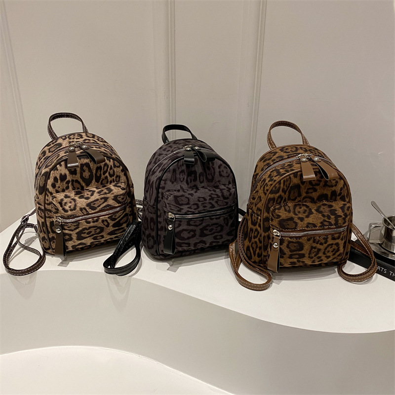 Moda coreana leopardo mochila mujer 2024 otoño invierno nueva bolsa de mano personalizada viaje viaje mochila pequeña
