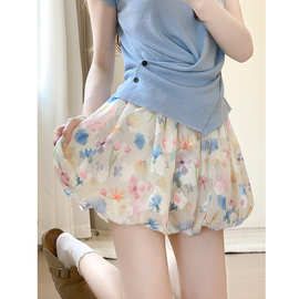 花苞短裤女夏季薄款2025新款高腰小个子休闲显瘦彩色碎花裙裤百搭