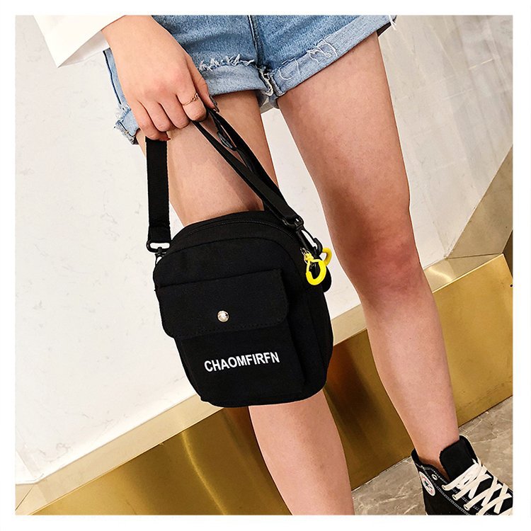 Unisex All Seasons Canvas Letter Streetwear Square Zipper Shoulder Bag display picture 1